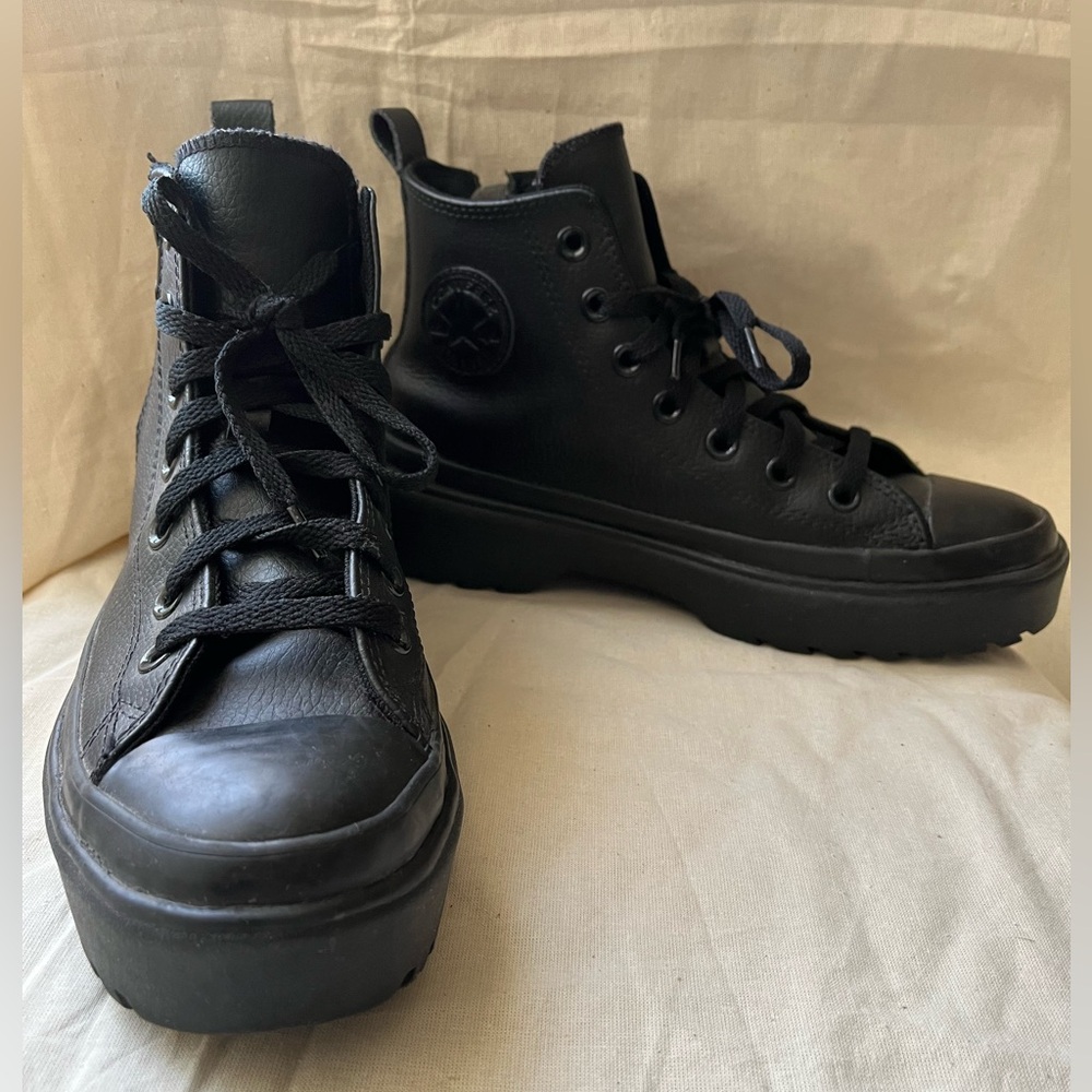 Chuck Taylor All Star Lugged Lift Platform Leather - black 5.5Y or women’s 7.5-8